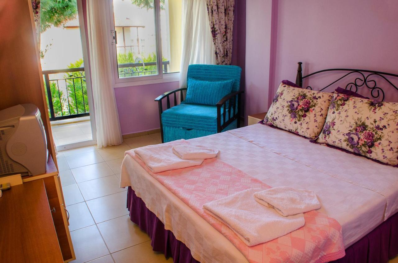 Maviev Otel Cesme Ruang foto