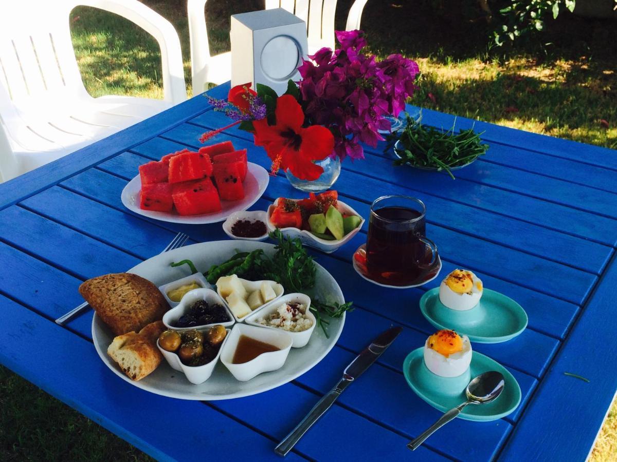 Maviev Otel Cesme Bagian luar foto