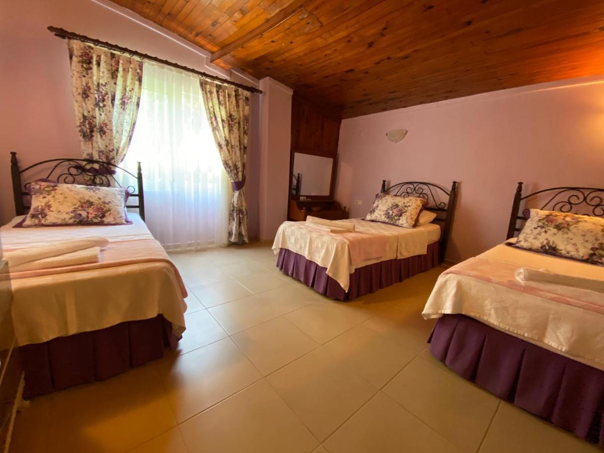 Maviev Otel Cesme Bagian luar foto