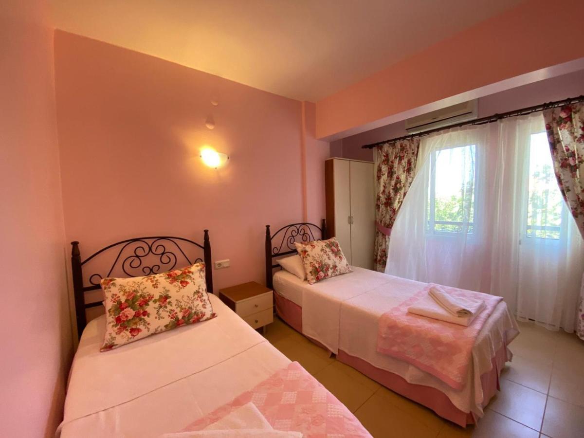 Maviev Otel Cesme Bagian luar foto
