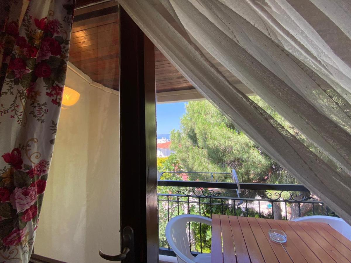 Maviev Otel Cesme Bagian luar foto